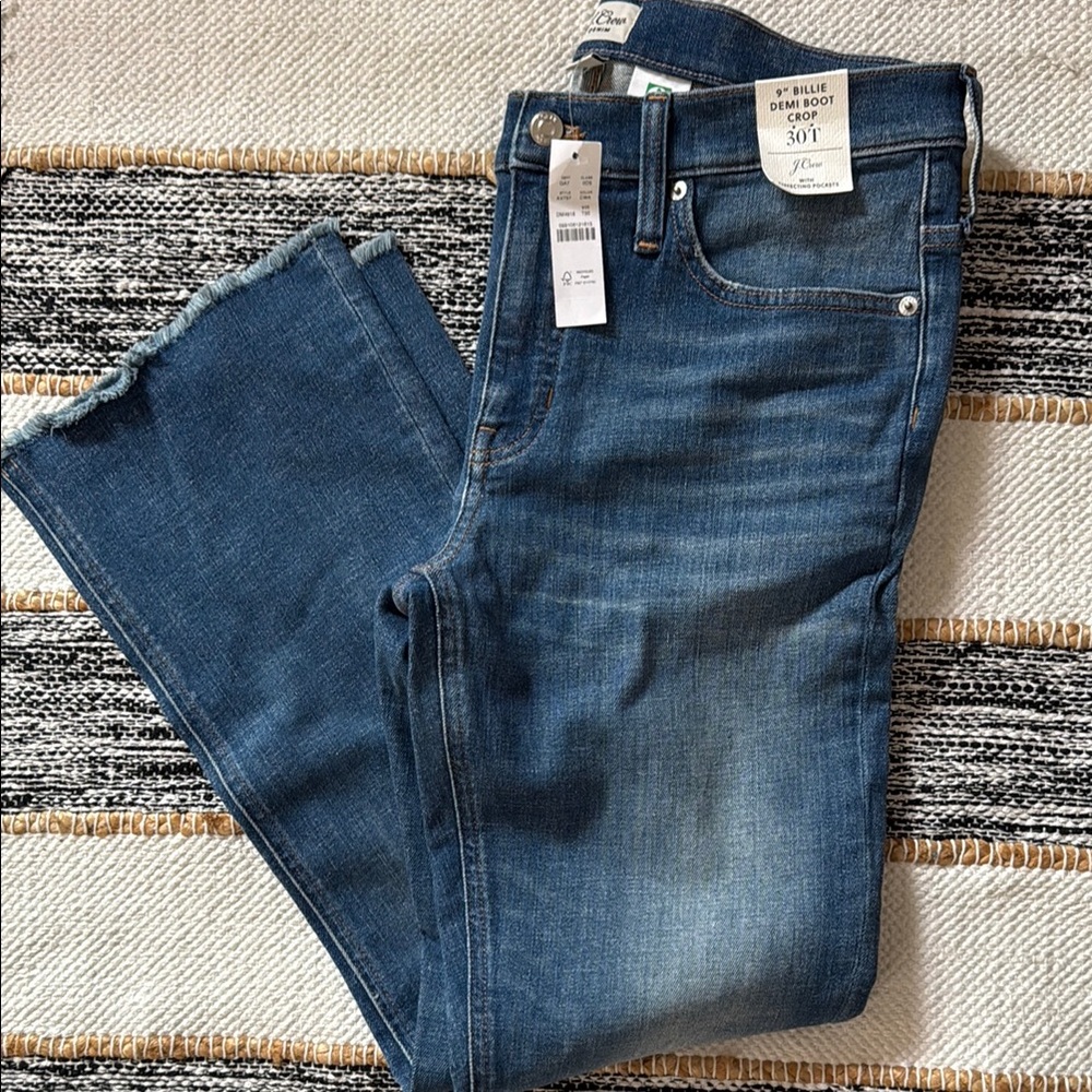 NWT J. Crew Womens 9” Billie Demi Boot Crop Jeans Size 30Tall
